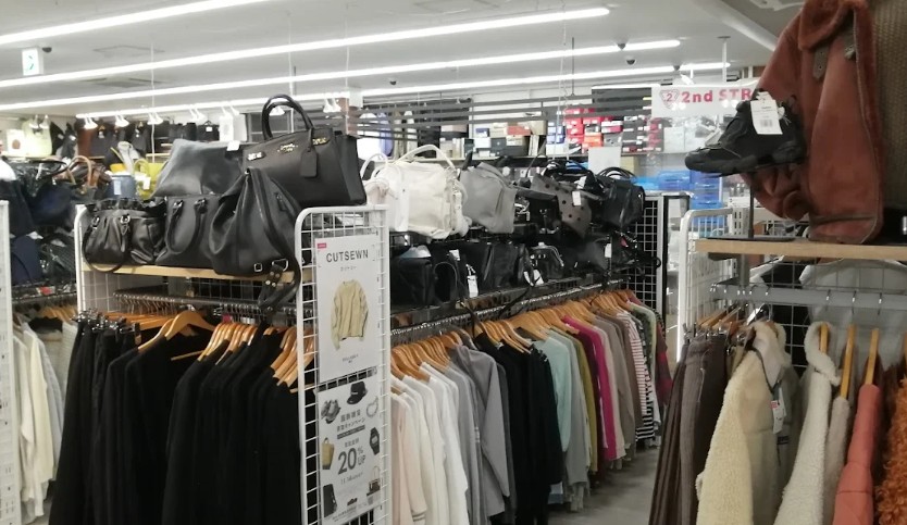 セカンドストリート横浜中山店 3