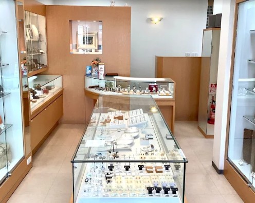 ベルマート　中山質店 1