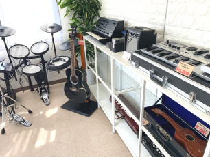 楽器買取専門店イーストマウンテン 1