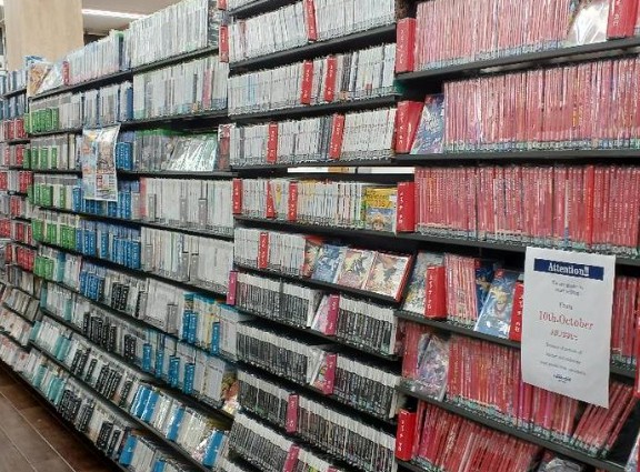 ハードオフ横浜青葉店 1