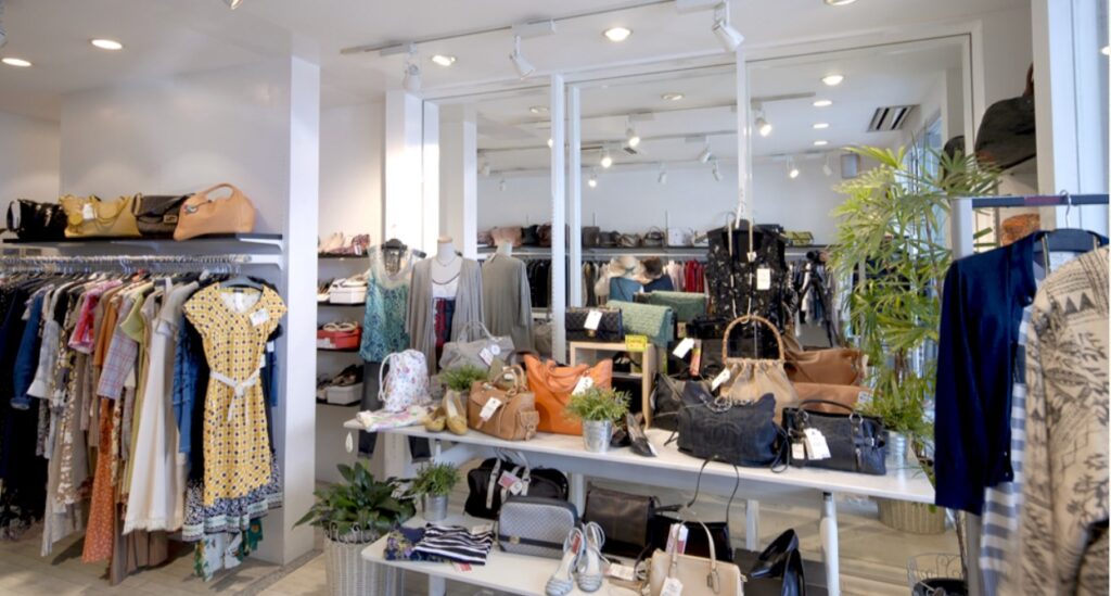 カトナ逗子銀座通店 3