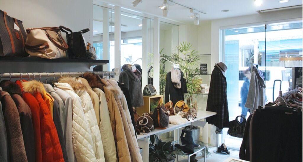 カトナ逗子銀座通店 4