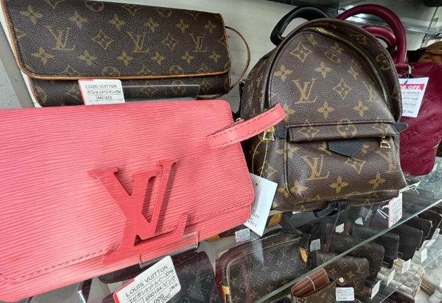 モードオフ　武蔵新城あいもーる商店街店 1