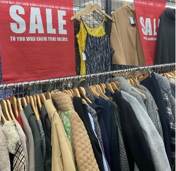 オフハウスコーナン川崎小田栄モール店 1